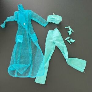 Vintage 2000 Generation Girl Nichelle Glitz and Glam Fashions Blue Outfit